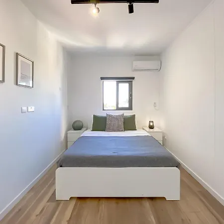Phaedrus Living: Ourania Heights Flat Апартаменты *