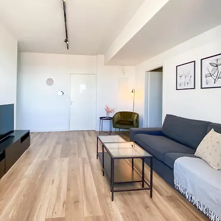 Апартаменты Phaedrus Living: Ourania Heights Flat